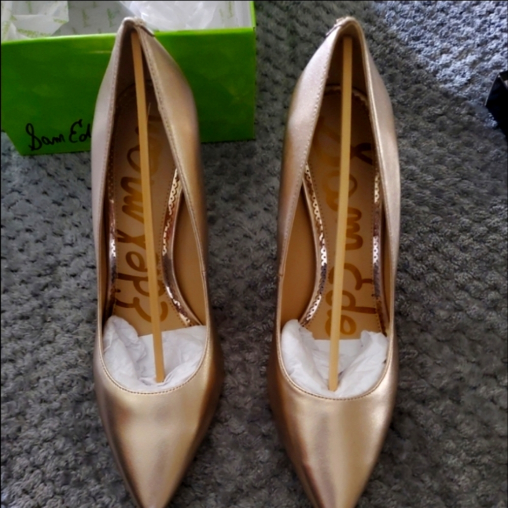 Brand New Sam Edelman Hazel Champagne Lea 7.5 M Shoes Run Big